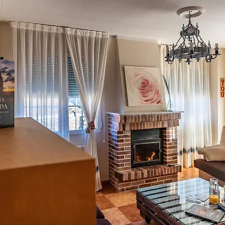 Entreacebedas Rural&vacaciones, Con Jardín Privado Piscina A Un Minuto * Segóvia