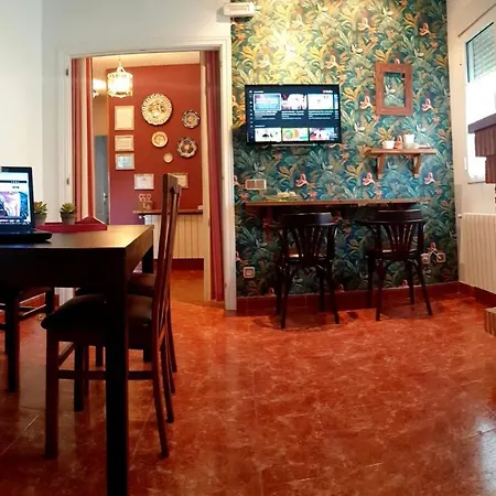 Entreacebedas Rural&vacaciones, Con Jardin A Hora De Madrid Gastronomia Y Ahorro Country house