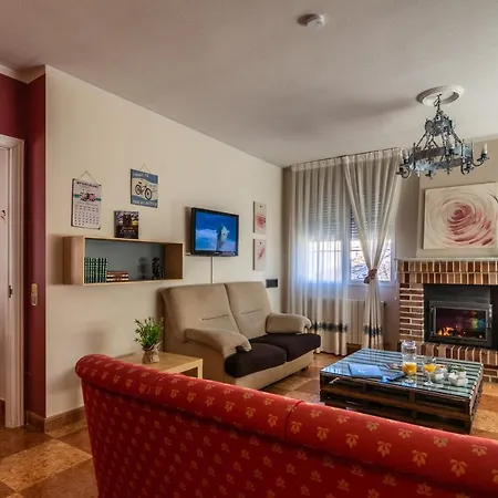 Casa Rural Y Apartamento Entreacebedas I Alojamientos Con Jardin Privado, Barbacoa Y Chimeneas منزل ريفي شقوبية
