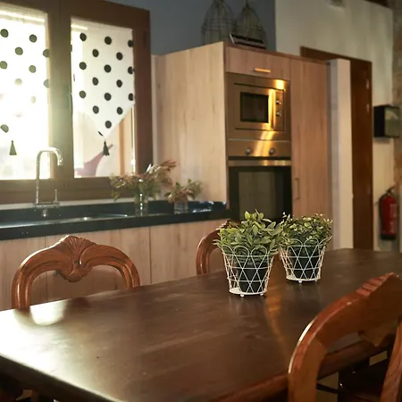Casa Rural Y Apartamento Entreacebedas I Alojamientos Con Jardin Privado, Barbacoa Y Chimeneas *