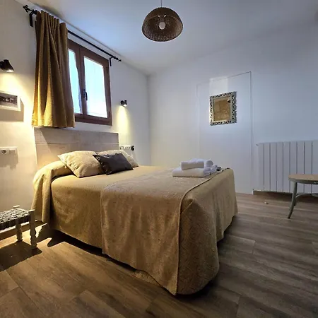 Casa Rural Y Apartamento Entreacebedas I Alojamientos Con Jardin Privado, Barbacoa Y Chimeneas منزل ريفي
