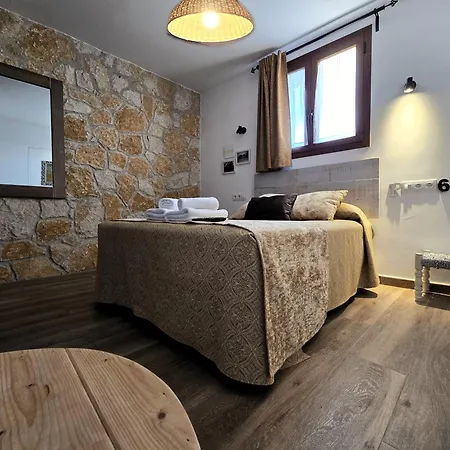 Entreacebedas Rural&vacaciones, Con Jardin A Hora De Madrid Gastronomia Y Ahorro Country house *