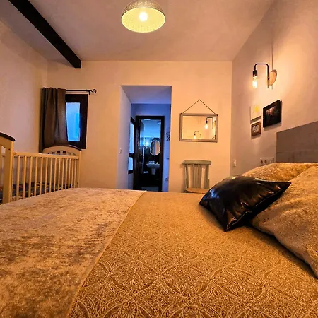 Casa Rural Y Apartamento Entreacebedas I Alojamientos Con Jardin Privado, Barbacoa Y Chimeneas * شقوبية