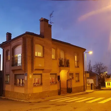 Country house Entreacebedas Rural&vacaciones, Con Jardin A Hora De Madrid Gastronomia Y Ahorro Segovia