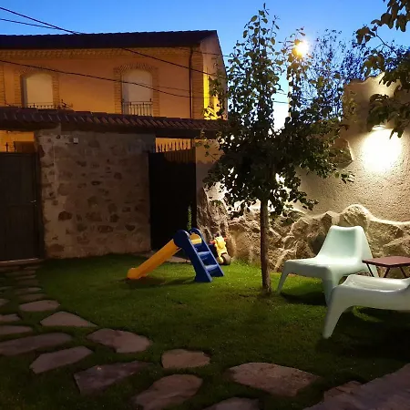 منزل ريفي Casa Rural Y Apartamento Entreacebedas I Alojamientos Con Jardin Privado, Barbacoa Y Chimeneas