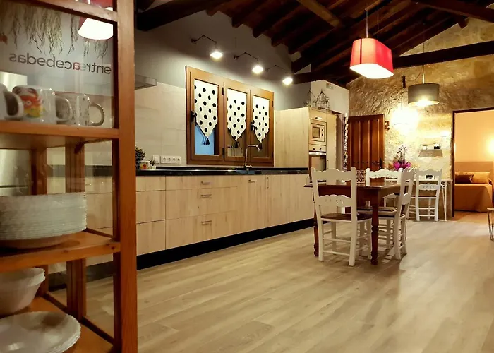 Landhaus Entreacebedas Rural&vacaciones, Con Jardin Privado, Barbacoa Y Chimeneas